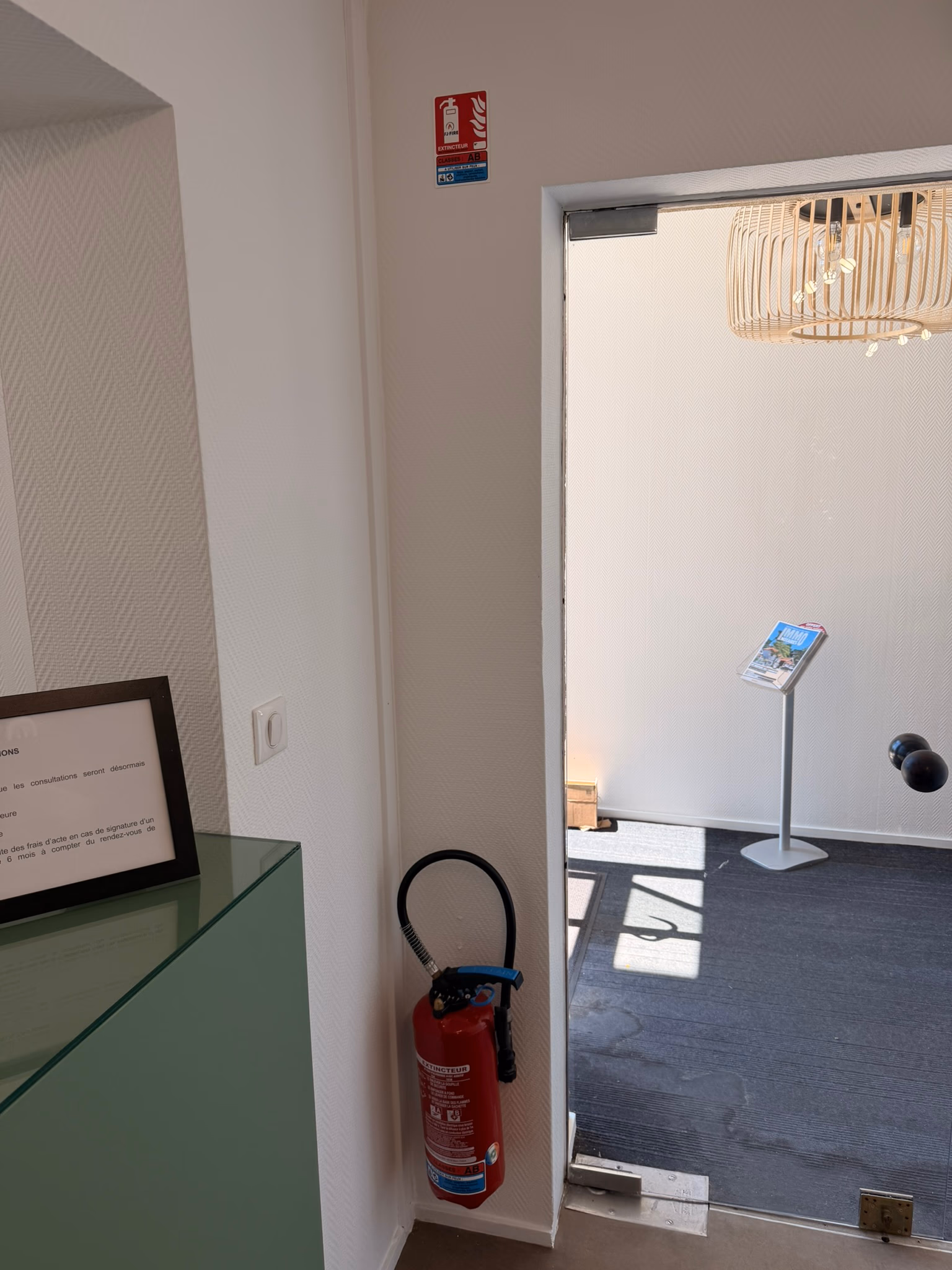 Installation et maintenance extincteurs dans une étude notariale à Libourne (Gironde) — mise en conformité complète